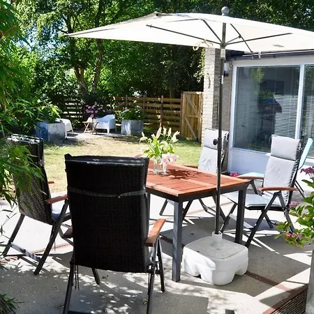 Ferienhaus Duinland 202 *